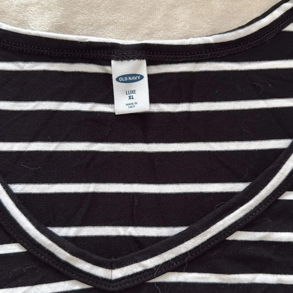 BUNDLE!! Old Navy Striped Tank Tops - Black and Mauve - Picture 5 of 5